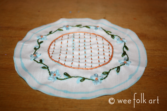 miniature tablecloth embroidered 545wm