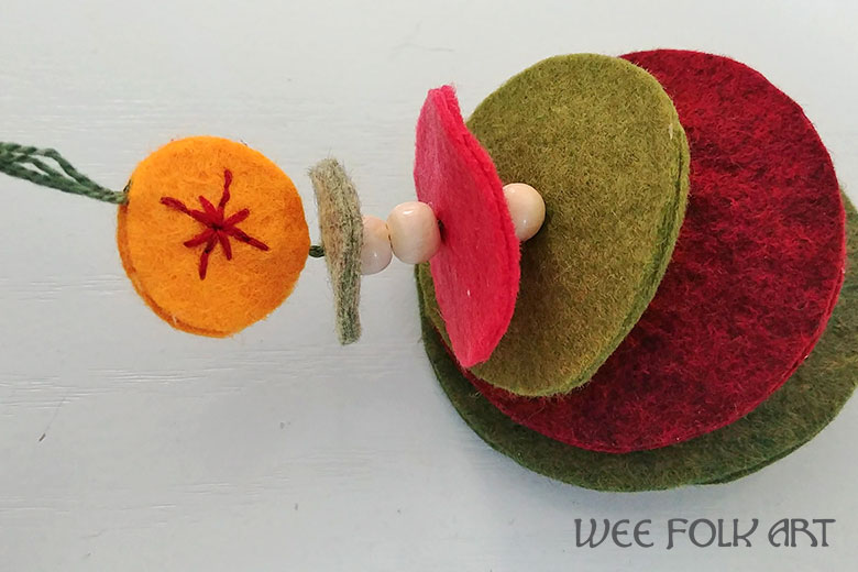 how to make a Wool Felt Christmas Tree Ornament