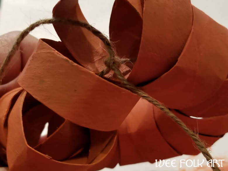 Toilet Paper Roll Pumpkins Tutorial