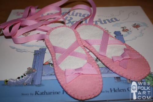 Ballet Slipper Book Mark pattern 